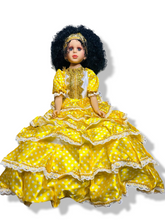 Load image into Gallery viewer, Muñeca Espiritual de Goma 24 pulgadas (Gitana)
