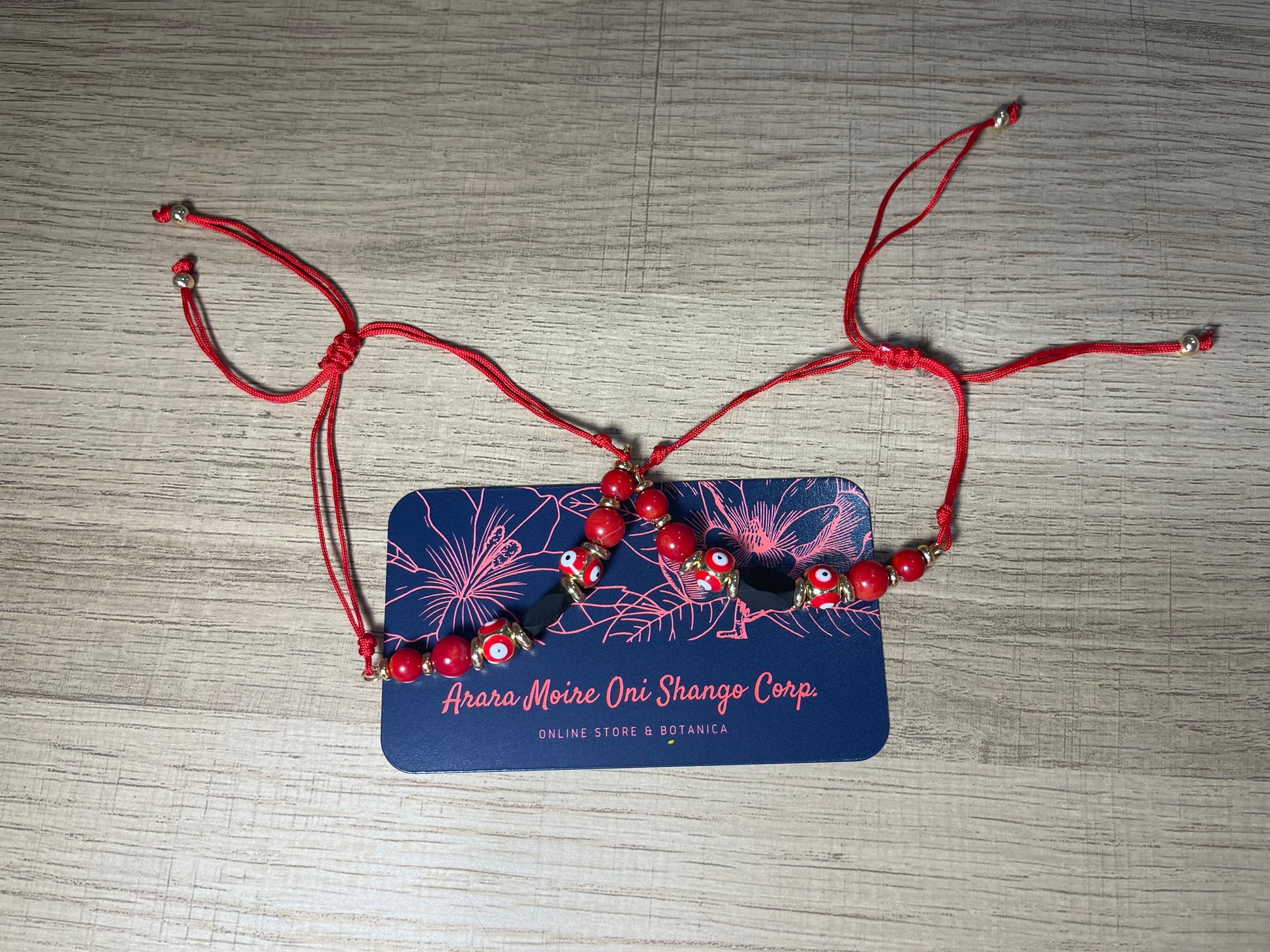 Pulso Ajustable para los Malos Ojos (coral rojo natural)